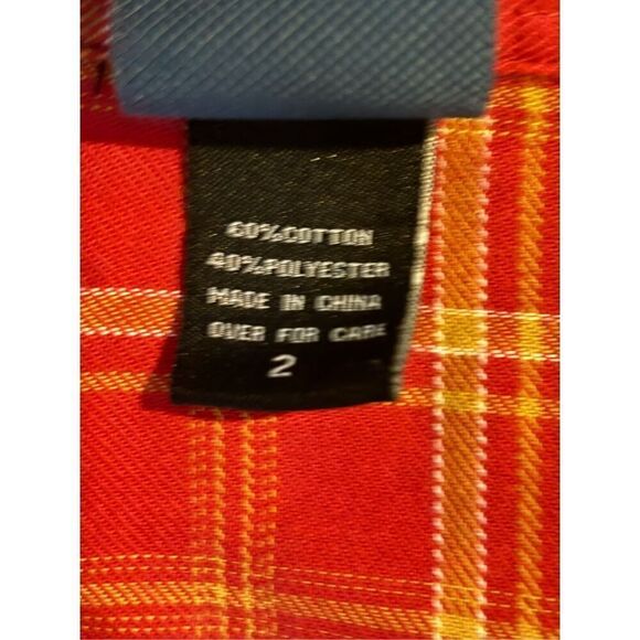 ❤️Women’s Plus Harry Potter Hot Topic  Collection Gryffindor Shirt - Picture 3 of 5